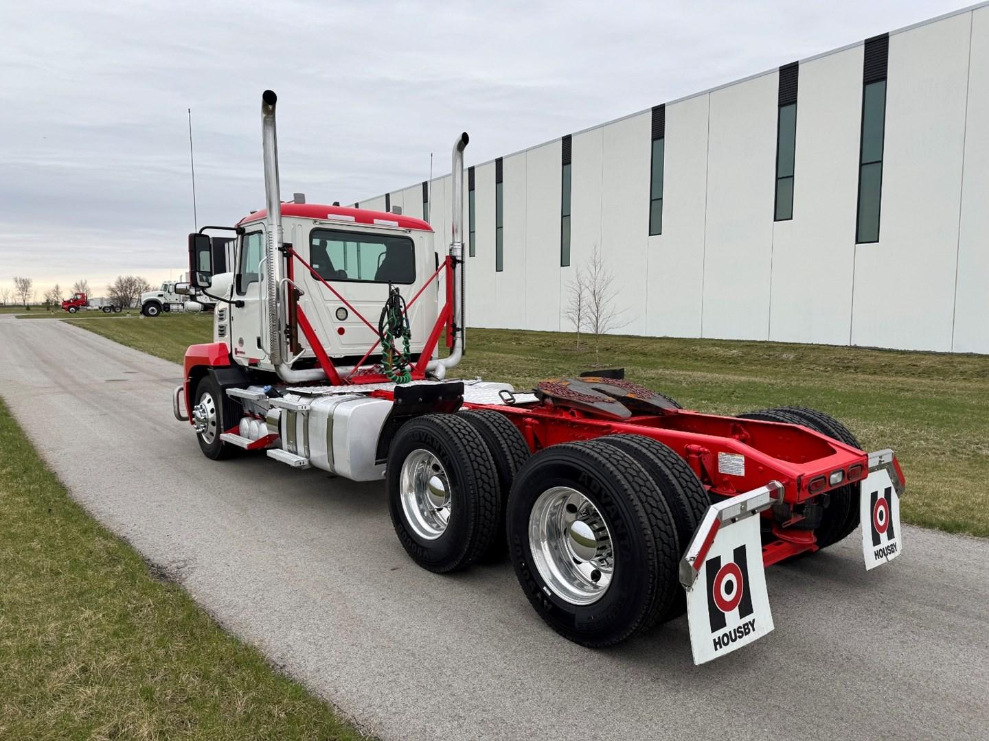 2023 Mack Anthem in Ankeny, IA — photo 4